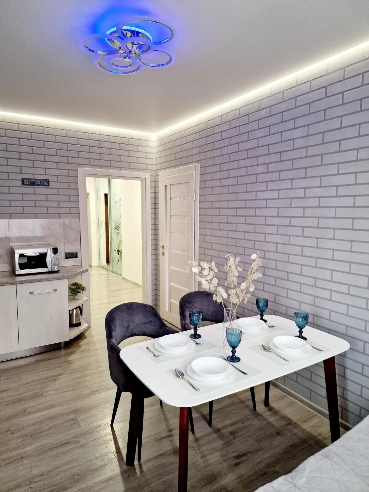 Apartament On Chornovola, 40 Жк "Варварівка" 루치크 외부 사진